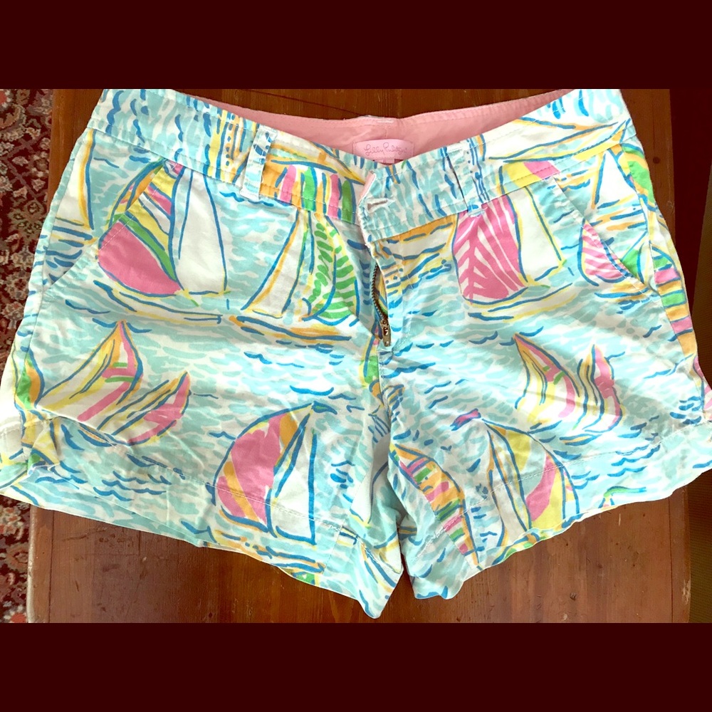Lilly Pulitzer sailboat shorts size 6